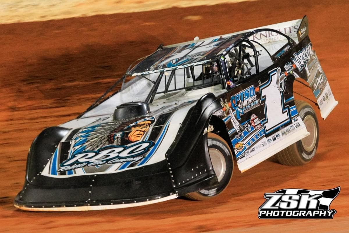 Warrior House Car #1G on track